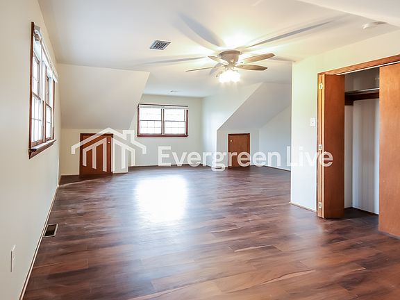 5th image of 1097 N Adams St