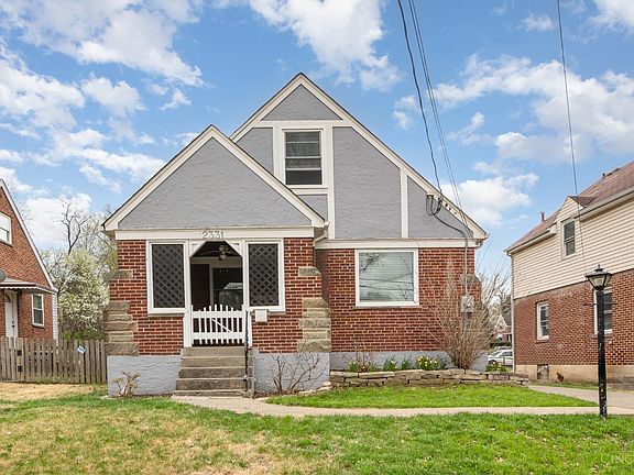 4th image of 2331 Losantiville Ave