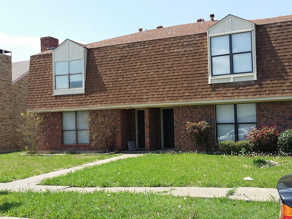 1st image of 2409 Meadow Ln