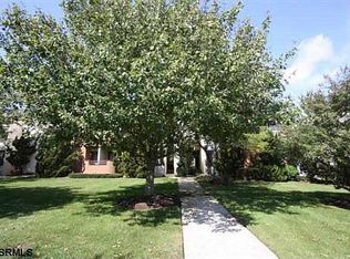 122 Reef Dr, Ocean City, NJ 08226