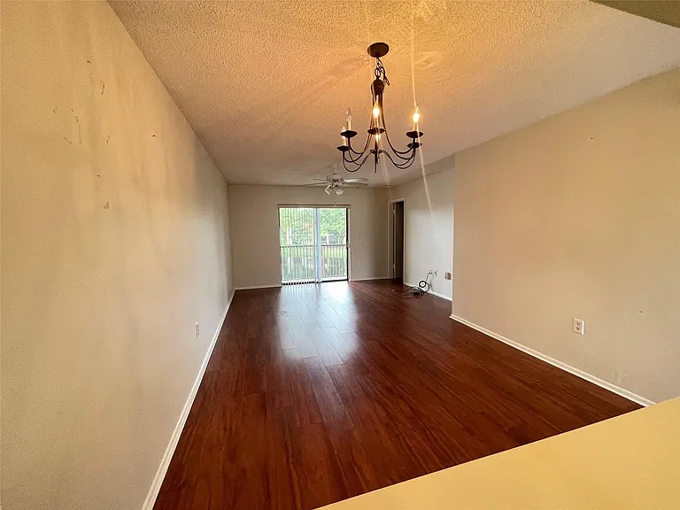 143 NW 93rd Ave #202 — Photo 4