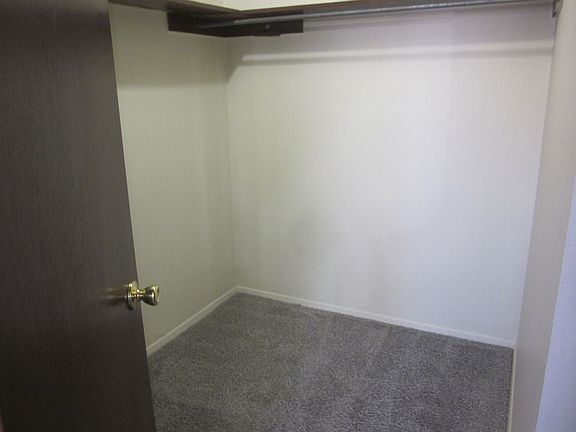 4th image of 2714 6th Ave #4