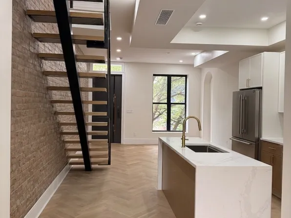 77a Somers Street image 1 of 12