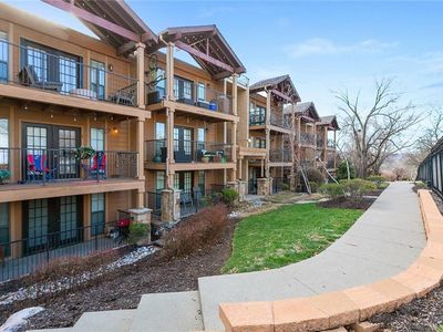 4727 Jarboe St APT 12, Kansas City, MO, 64112
