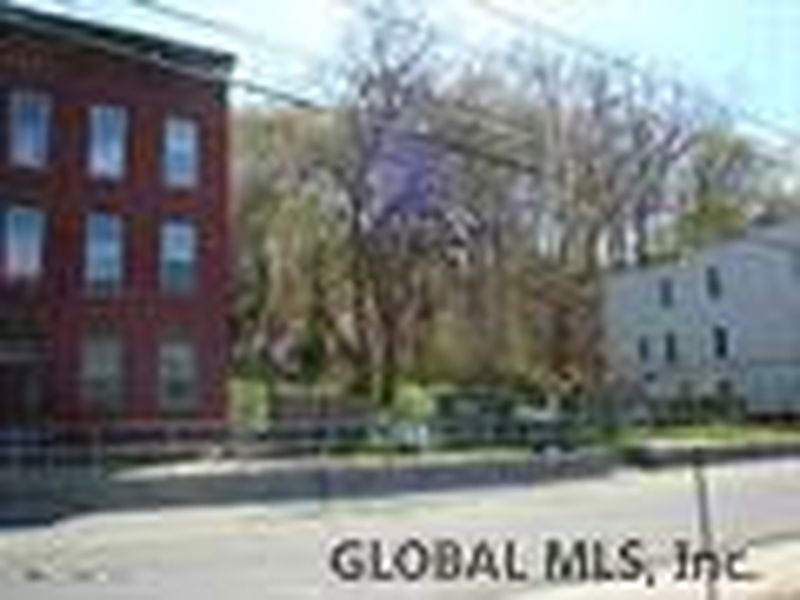 4th image of 1312 15th Street