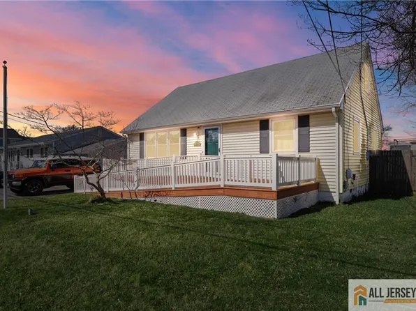 521 E Long Branch Ave, Ocean Gate, NJ 08740