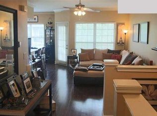 11627 Tomahawk Creek Pkwy APT E, Leawood, KS 66211