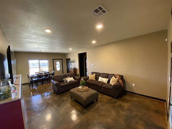 5th image of 1102 W Avery Ln