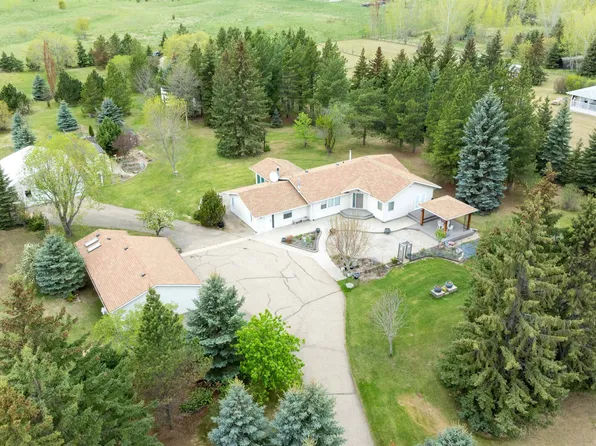 27005 Township Rd #511-8, Parkland County, AB T7Y 1G8