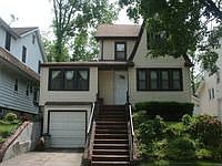 1st image of 899 Lincoln Pl