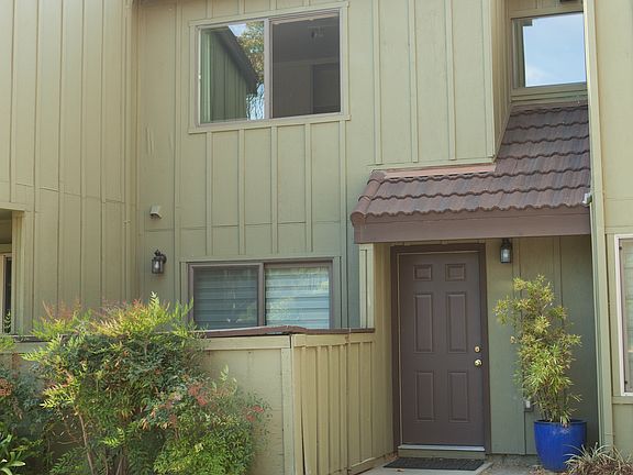 5th image of 2356 Bear Valley Ln
