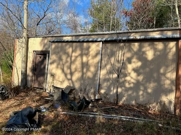 2036 Route 715, Stroudsburg, PA 18360