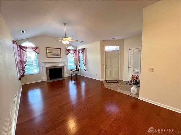 5th image of 4780 Cobblestone Dr