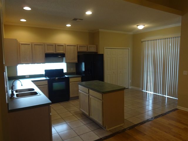 2nd image of 3293 Abbeyfield Ln #0