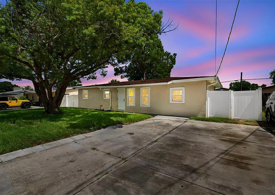 1st image of 4417 W Fairview Hts