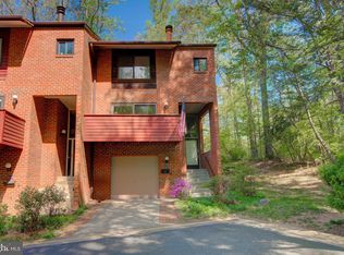 11500 Sunder Ct, Reston, VA 20190