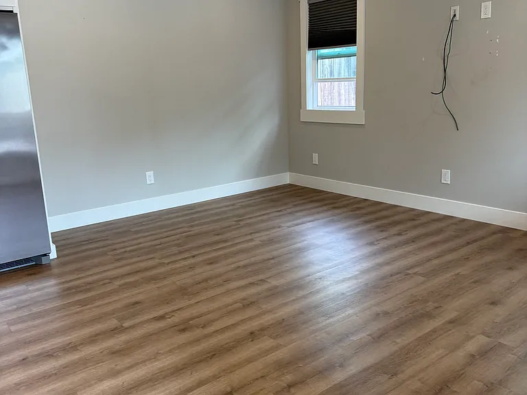 2852 Carmen Ave — Photo 2