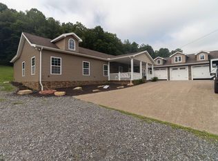 857 Gawthrop Rd, Grafton, WV 26354