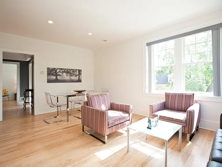 1400 Van Dyke St #301 — Photo 8