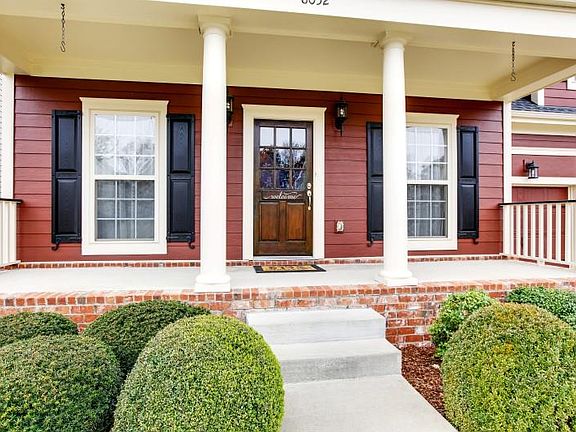 4th image of 8052 Canonbury Dr