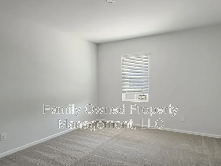 519 Donnas View Way — Photo 31