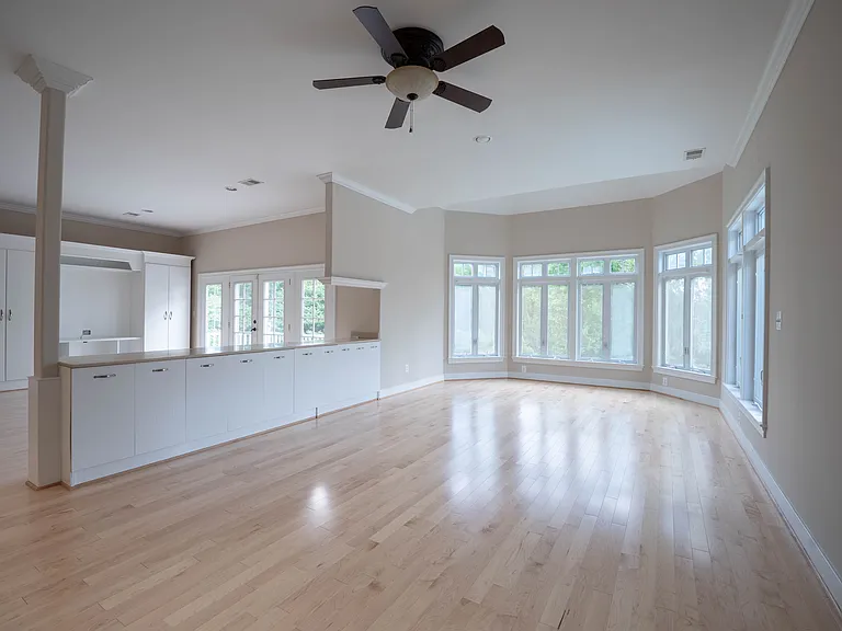 10805 S Glen Rd — Photo 28