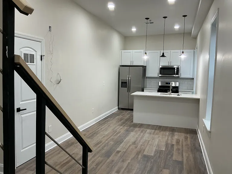 1401 S Broad St #B — Photo 9