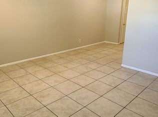137 SE Jefferson Cir N, Saint Petersburg, FL 33703