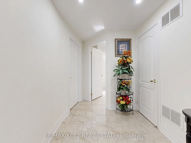 54 Oakford Dr #BASEMENT — Photo 31