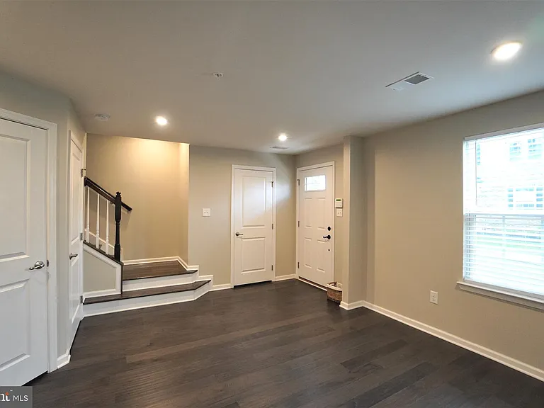 125 Dragon Dr — Photo 4