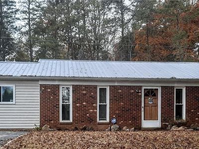 1035 Kingswood Ct, Walnut Cove, NC, 27052