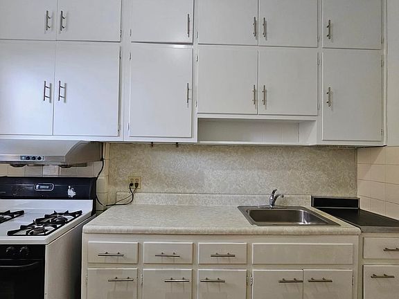 3rd image of 31-44 43rd St #2R