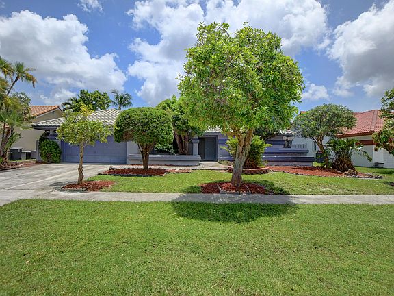 2nd image of 9199 Sun Pointe Drive