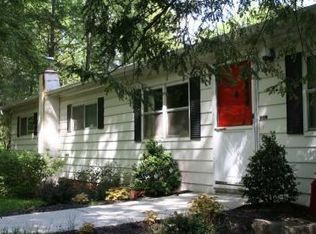 2881 Gallows Hill Rd, Riegelsville, PA 18077