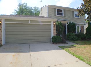 1085 Rue Deauville Blvd, Ypsilanti, MI 48198