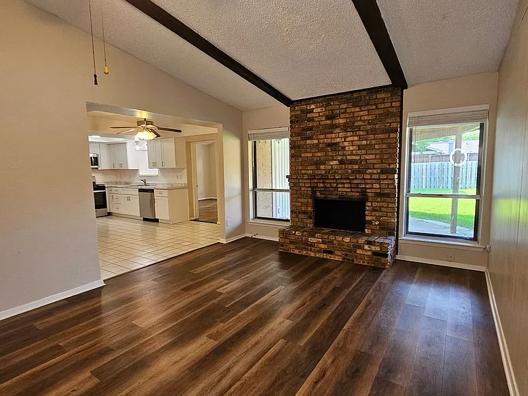 213 Melinda Dr — Photo 18