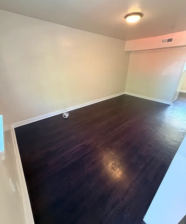 419 W Duval St #A