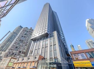 8 Wellesley St W #4709-C01, Toronto, ON M4Y 1E7