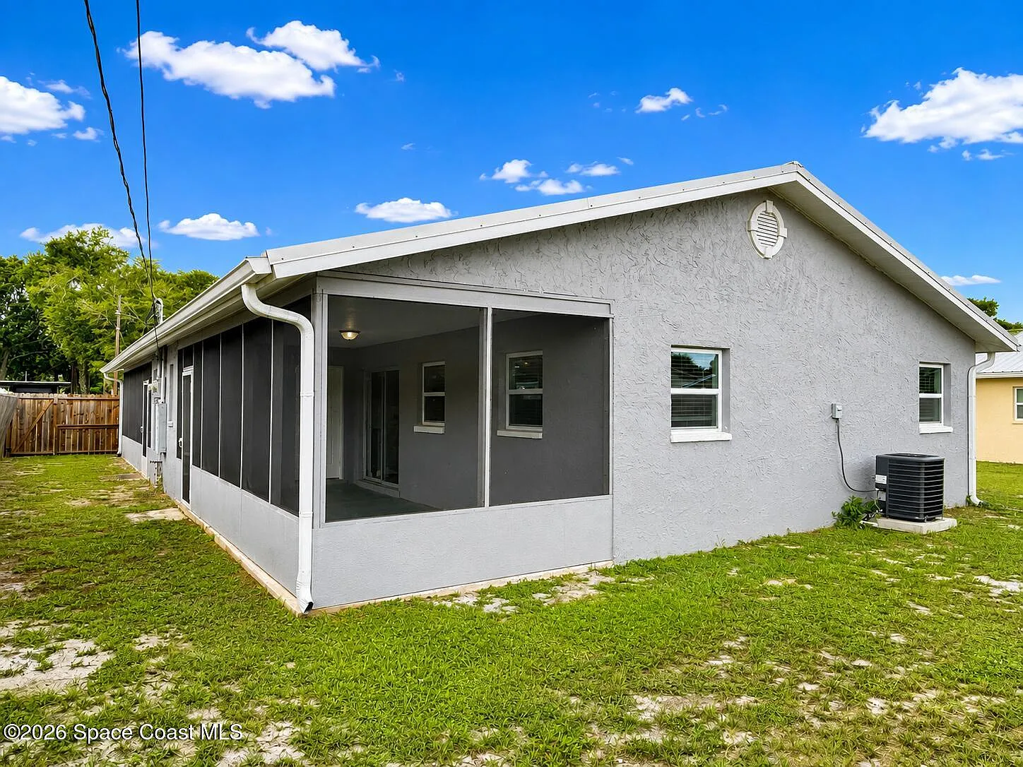 2 bed, 1.5 bath, 810 sqft, $1,600 — Photo 4
