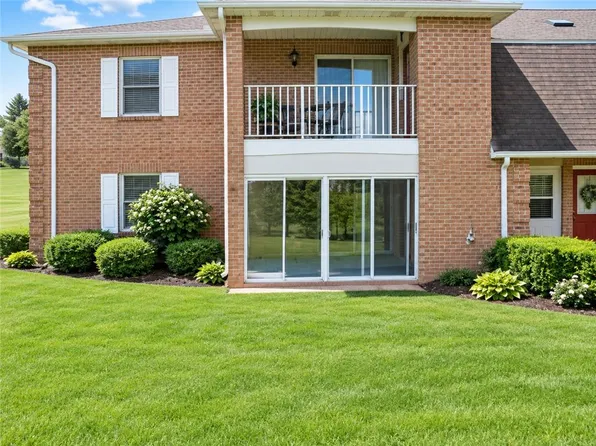 2677 Rolling Green Dr Unit 677, Macungie, PA 18062