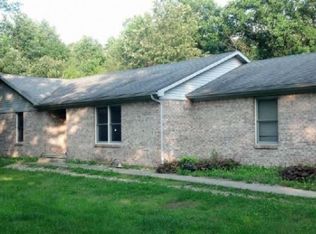 8141 Becks Grove Rd, Freetown, IN 47235