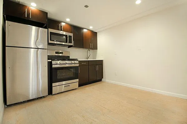 Rented by Elite NY Holdings | media 11