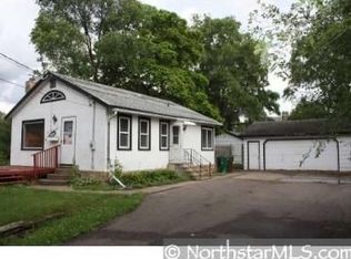 7041 60th Ave N, Crystal, MN 55428
