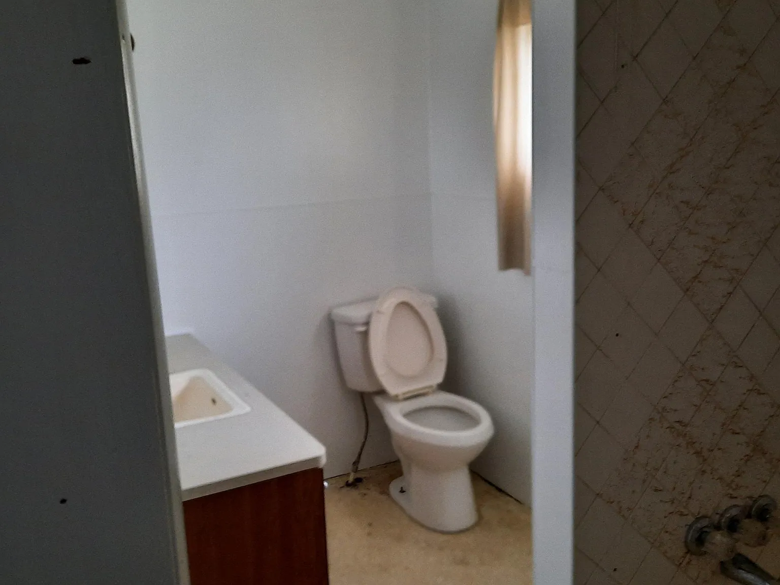 5 bed, $975 — Photo 4
