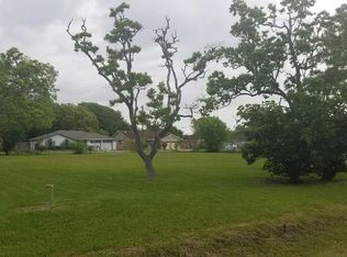 6214 Sapphire Ct, Texas City, TX 77591