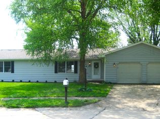 2323 Mulberry Ct, Champaign, IL