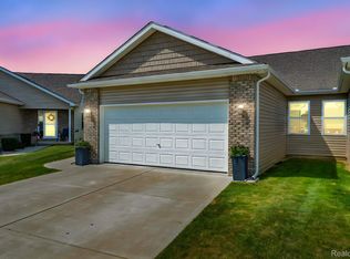 1002 Foxglove Ln, Davison, MI 48423