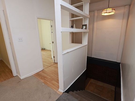 5th image of 823 Mosby St APT A