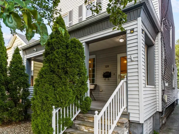 128 Lexington Ave, Bayonne, NJ 07002