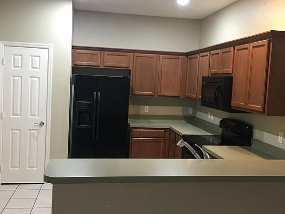 3rd image of 1580 Shallcross Ave Unit 3